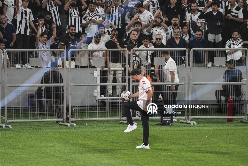 Beşiktaş, Milli futbolcu Orkun Kökçü ile sözleşme imzaladı