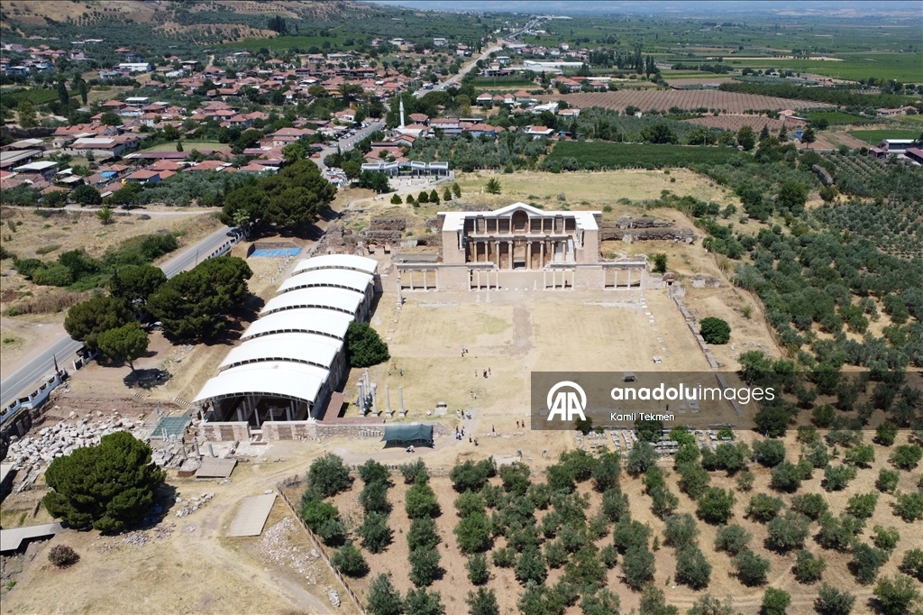 Manisa'da, Sardes Antik Kenti ve Lidya Tümülüsleri'nin UNESCO'ya alınması sevinci
