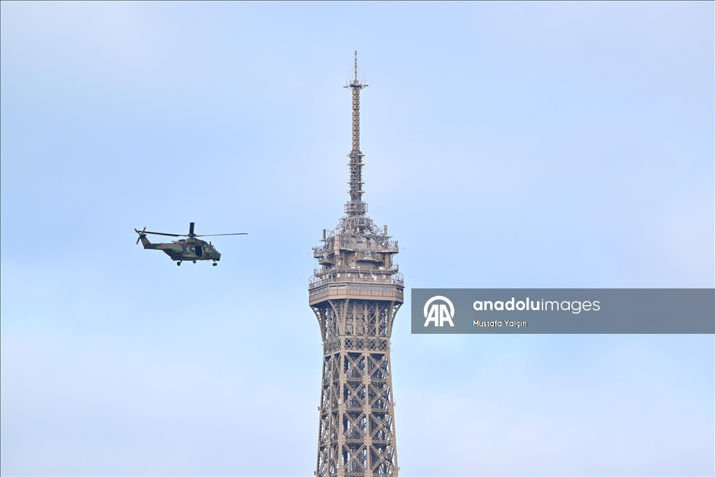 Paris'te 'Bastille Günü' kutlamaları