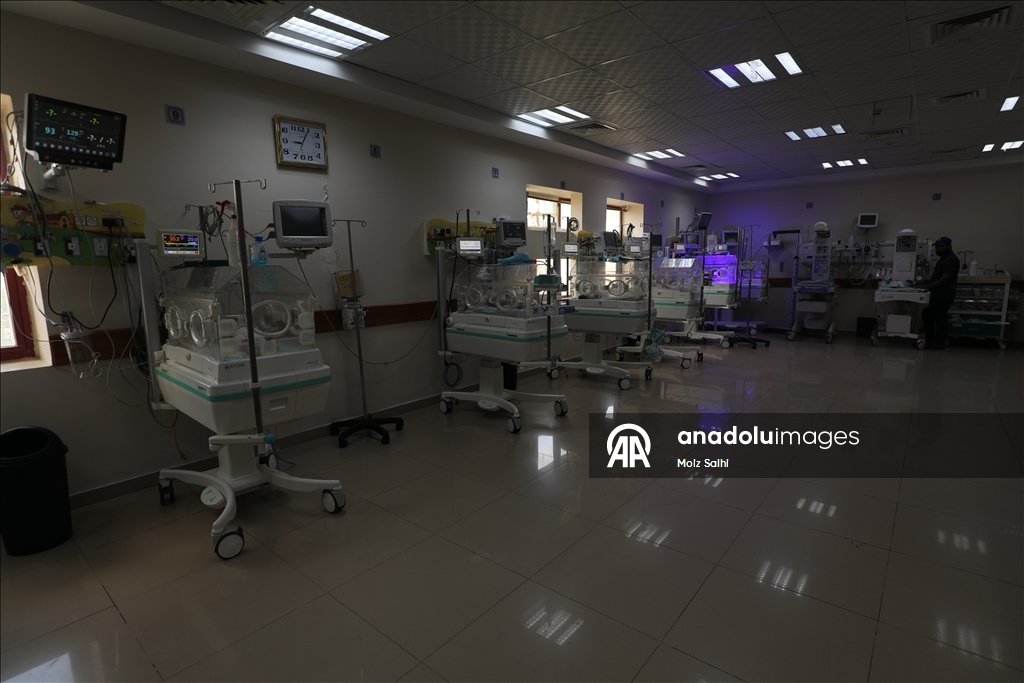 Gazze'de prematüre bebekler hayatta kalma mücadelesi veriyor