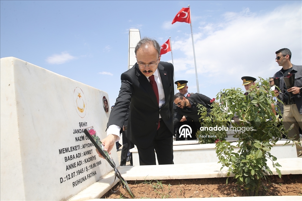 Yurt genelinde 15 Temmuz şehitleri anılıyor