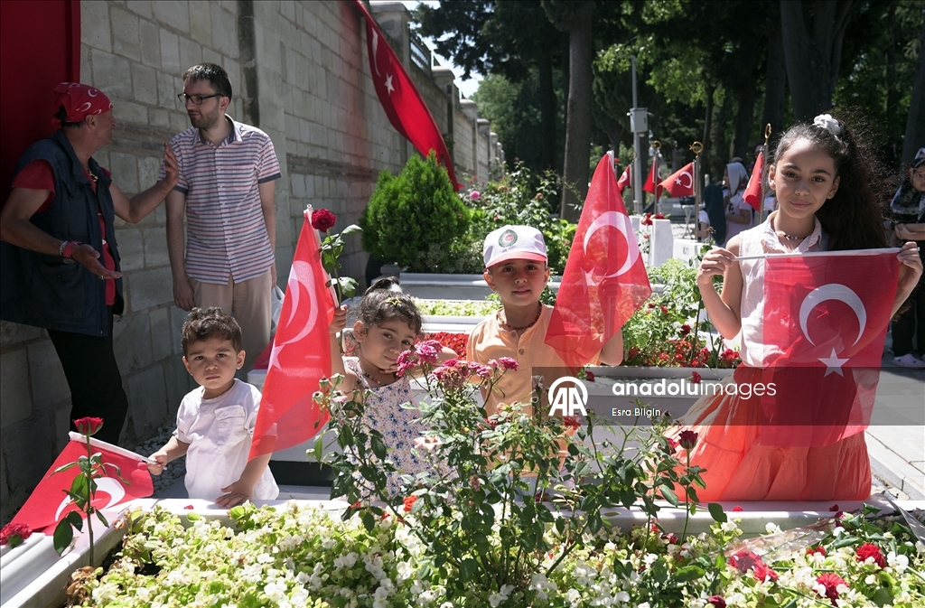 Yurt genelinde 15 Temmuz şehitleri anılıyor