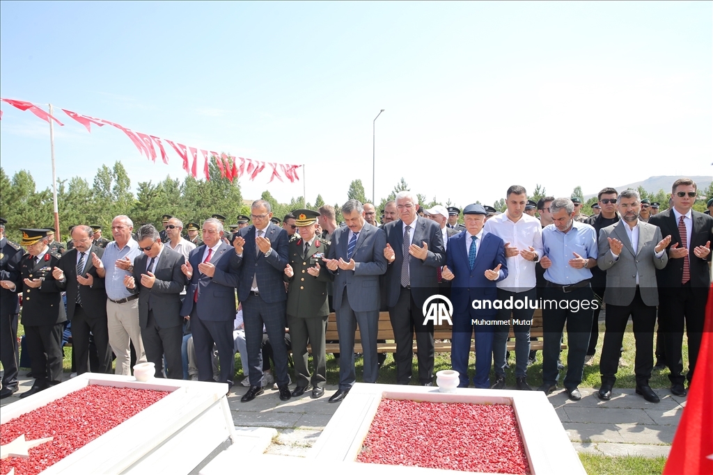 Yurt genelinde 15 Temmuz şehitleri anılıyor