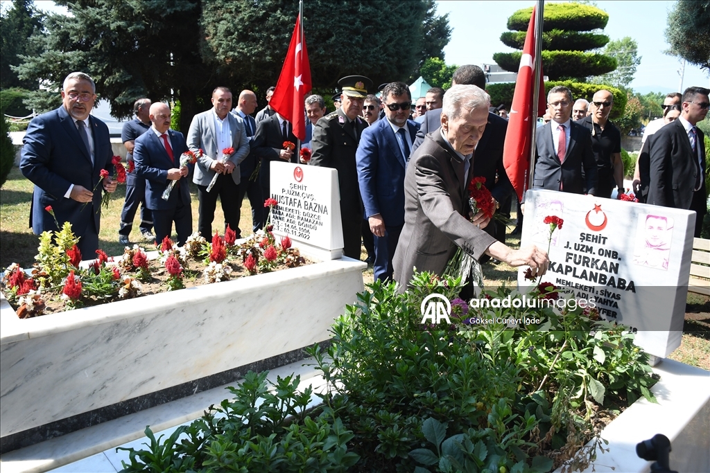 Yurt genelinde 15 Temmuz şehitleri anılıyor