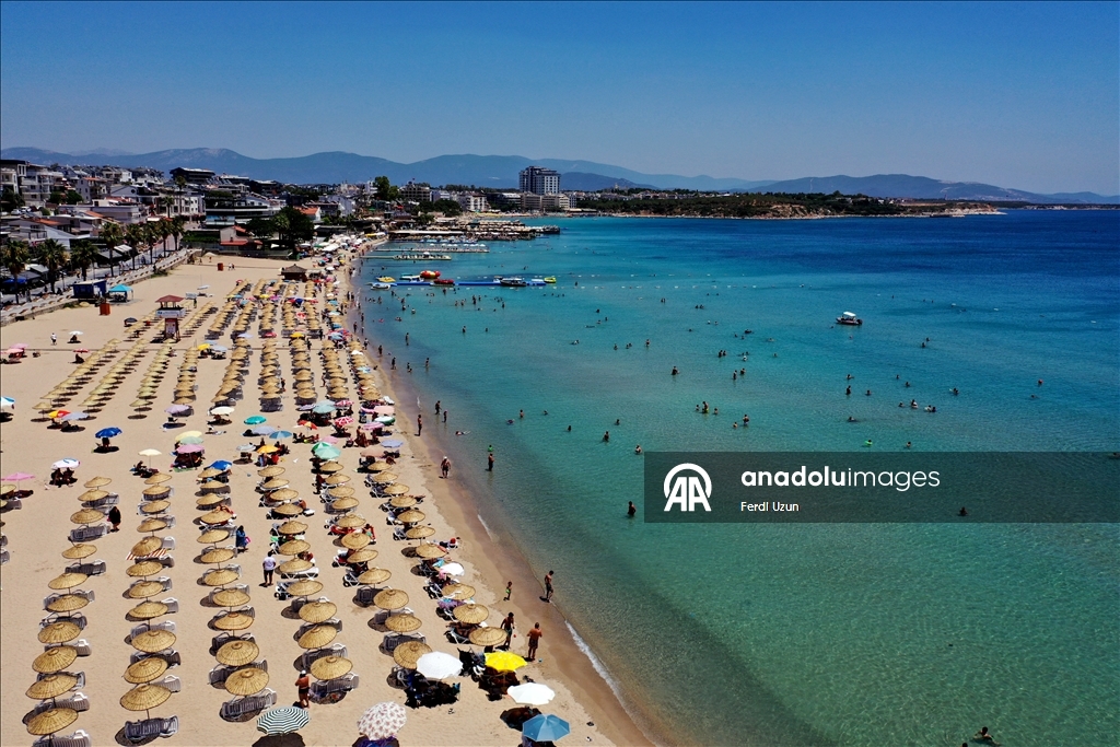 Tirkizno more privlači turiste: 39 plavih zastava vijori se na plažama Kušadasija i Didima u Turskoj