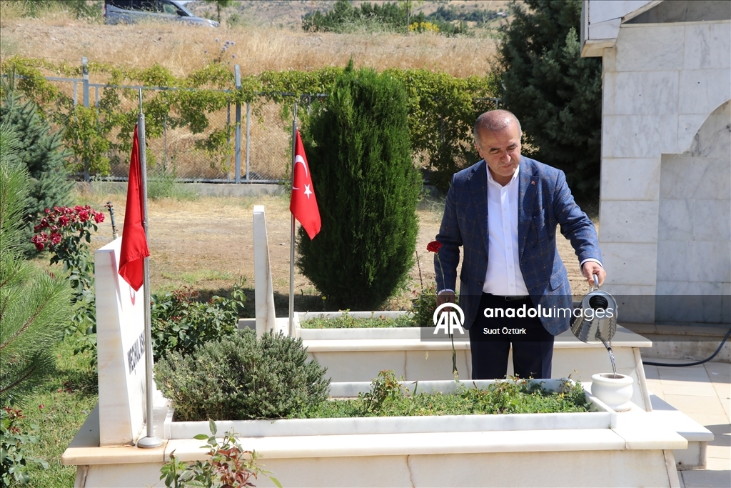 Yurt genelinde 15 Temmuz şehitleri anılıyor