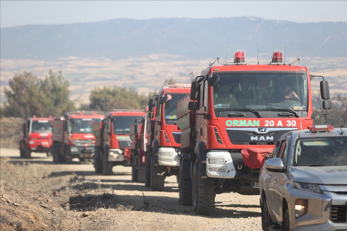 Tekirdağ'da çıkan orman yangını geniş alana yayıldı