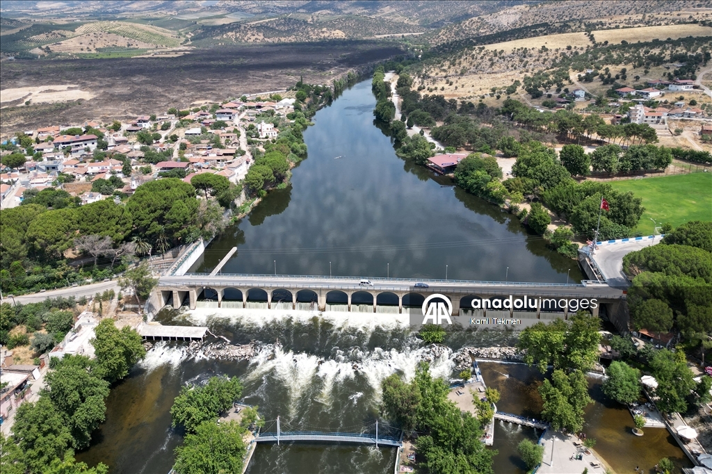Manisa'da suyla buluşan Adala Kanyonu, doğaseverlerin uğrak noktası oldu