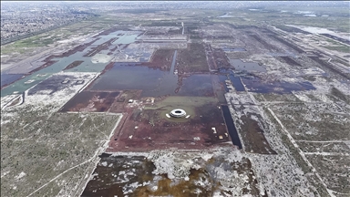 Meksika'da şiddetli yağışların ardından Texcoco Gölü üzerine inşa edilmesi planlanan havalimanı sahası sular altında kaldı