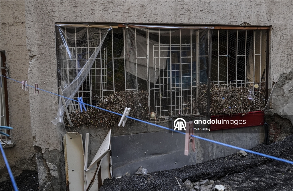 Ankara'da sağanak nedeniyle ev ve sokaklar hasar gördü