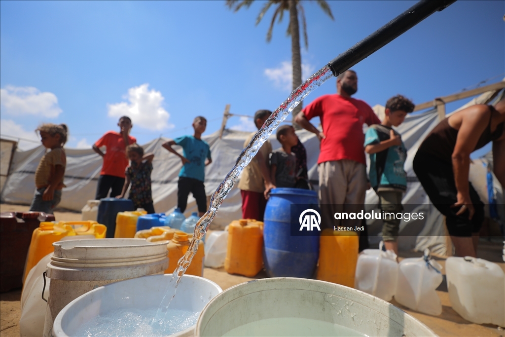 İsrail saldırıları altındaki Gazze'de su sıkıntısı