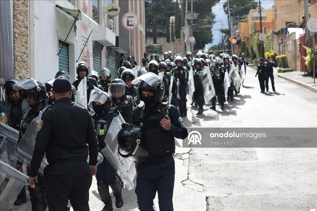 Anti-gentrification march in Mexico