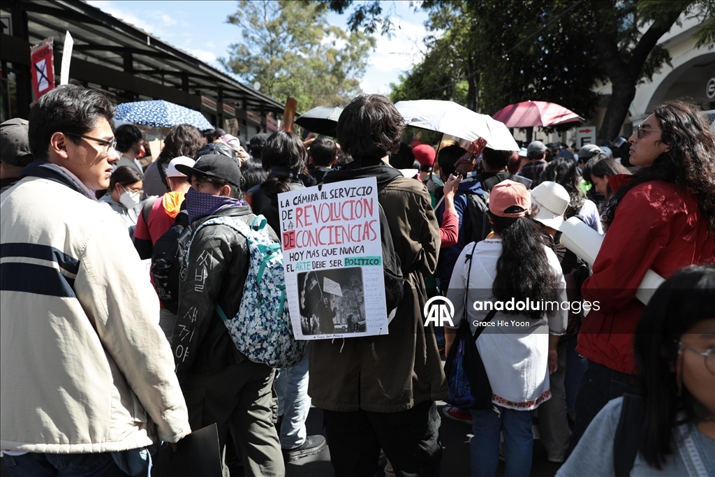 Anti-gentrification march in Mexico