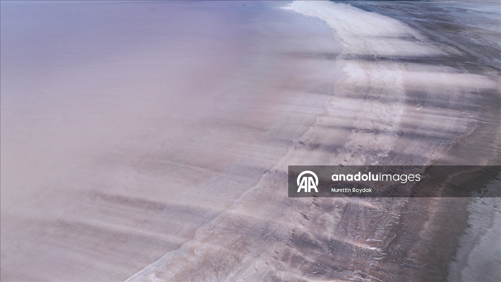 Преображение цвета озера Туз — завораживающее природное явление 10