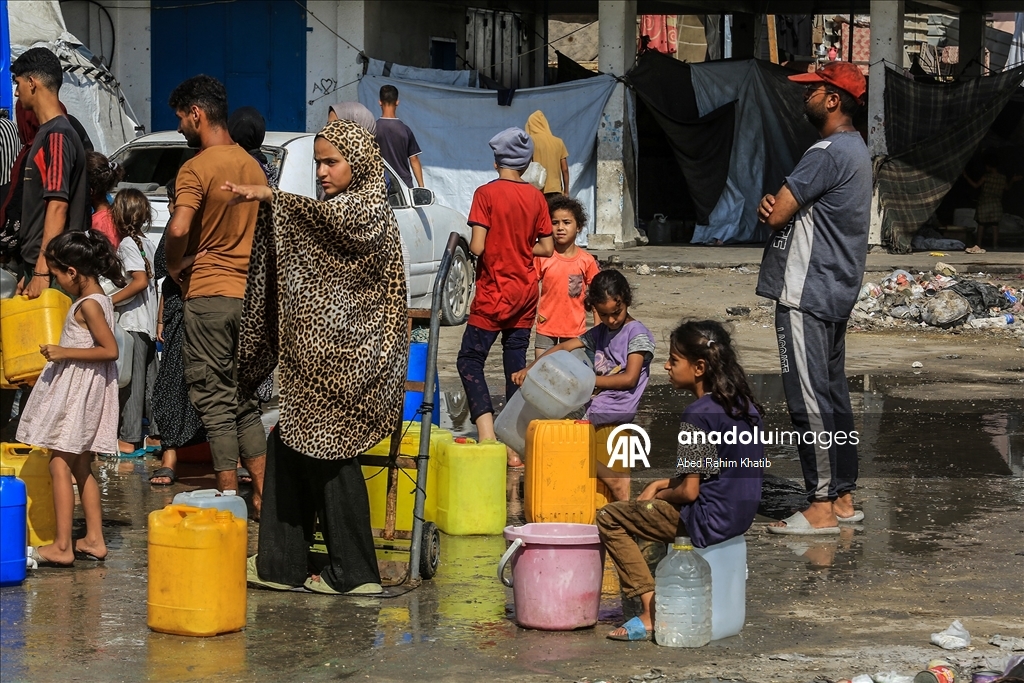 İsrail saldırıları altındaki Gazze'de su krizi devam ediyor
