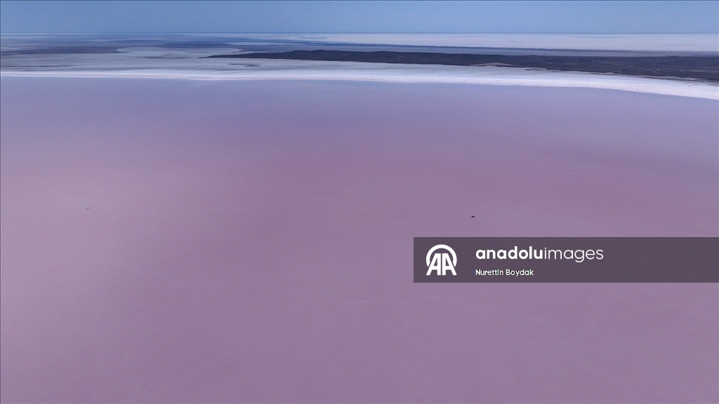 Преображение цвета озера Туз — завораживающее природное явление 12