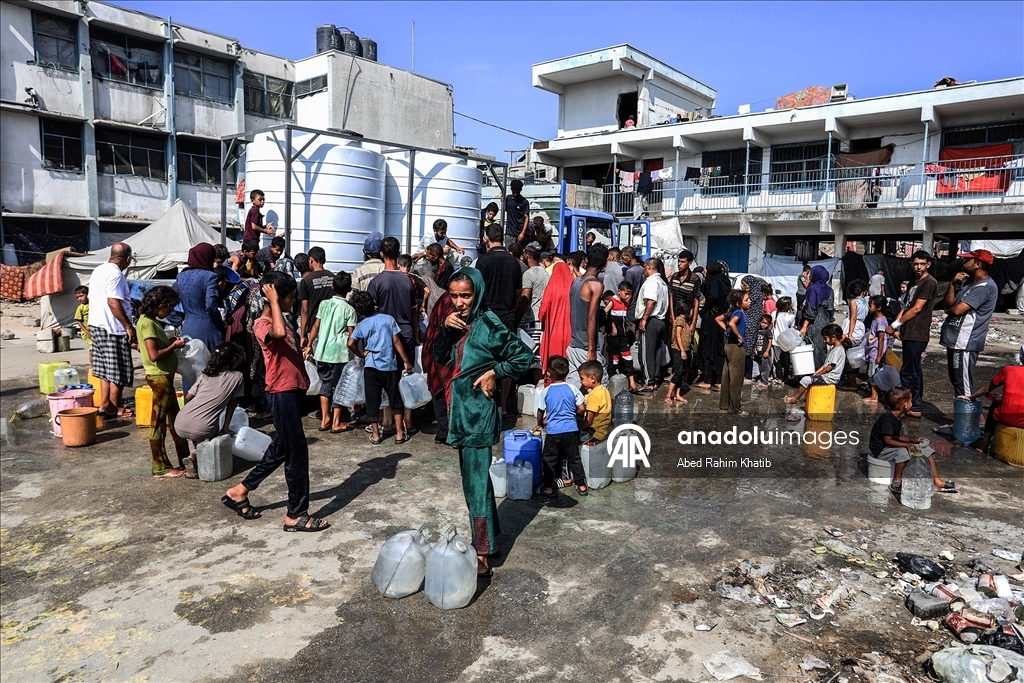 İsrail saldırıları altındaki Gazze'de su krizi devam ediyor