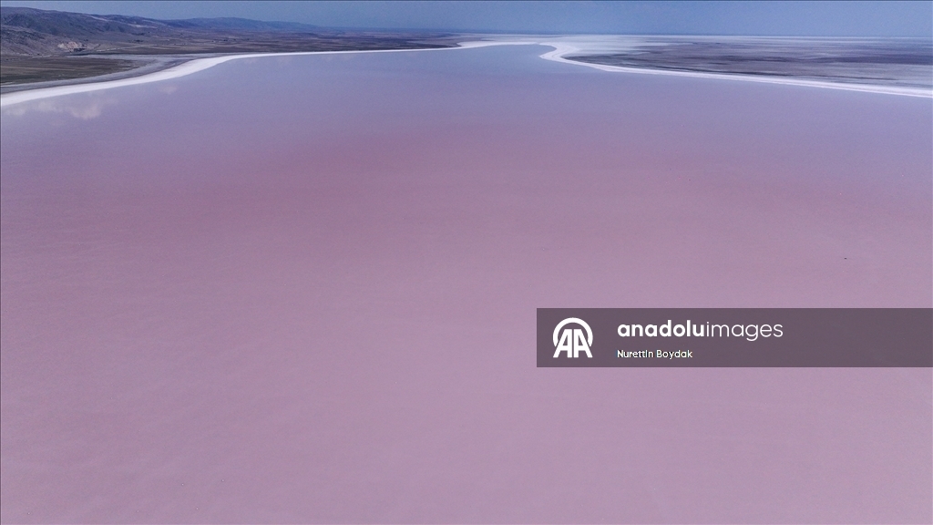 Преображение цвета озера Туз — завораживающее природное явление 1