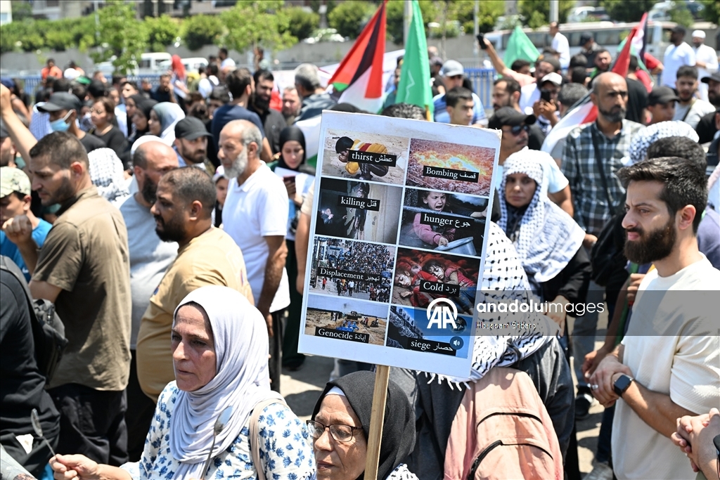 Lübnanlılar İsrail'in Gazze ablukasının son bulması için gösteri düzenledi
