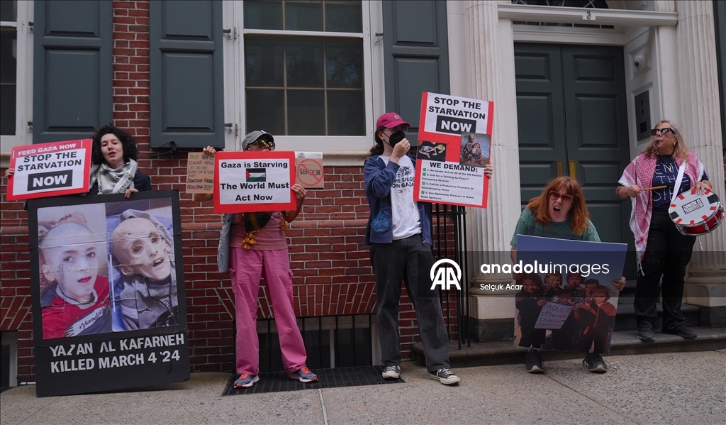 New York’ta BM Genel Sekreteri’nin evi önünde Gazze için protesto