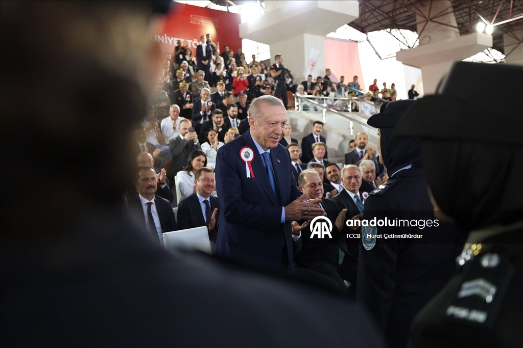 Cumhurbaşkanı Erdoğan, Polis Akademisi Mezuniyet Töreni'ne katıldı