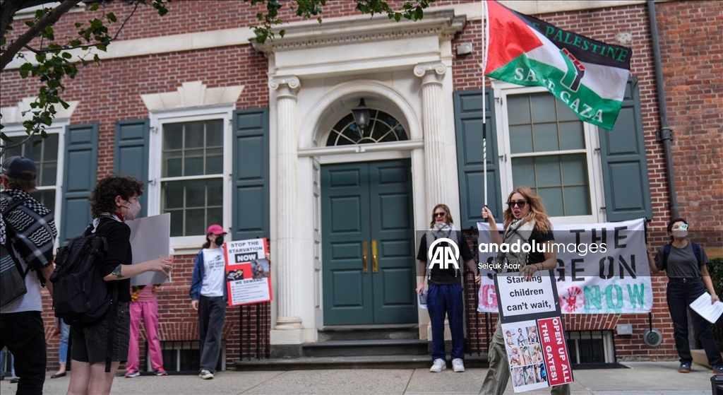 New York’ta BM Genel Sekreteri’nin evi önünde Gazze için protesto