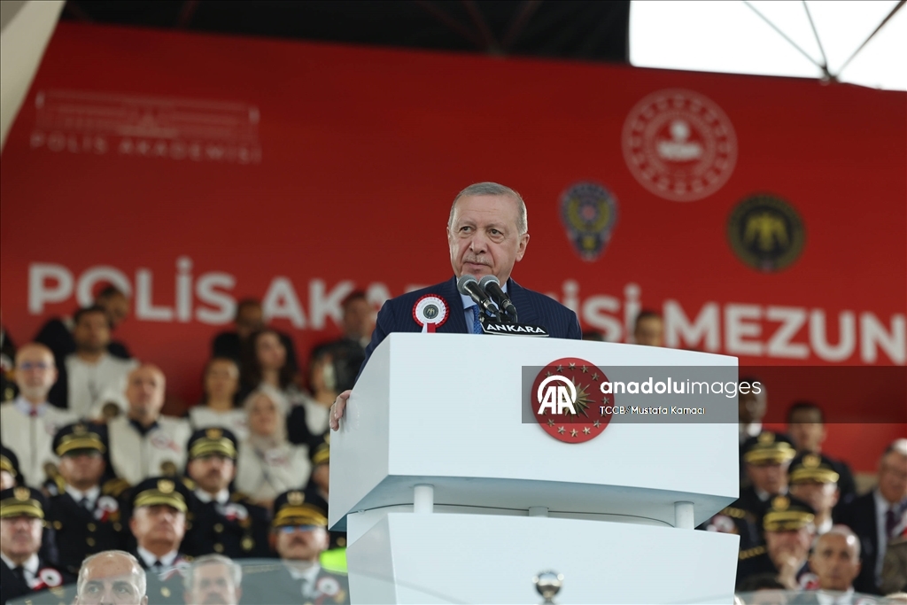Cumhurbaşkanı Erdoğan, Polis Akademisi Mezuniyet Töreni'ne katıldı