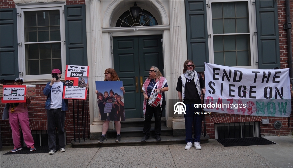New York’ta BM Genel Sekreteri’nin evi önünde Gazze için protesto