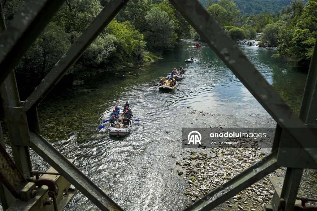 Bosna Hersek'in Una Nehri üzerinde 51. Rafting Festivali başladı