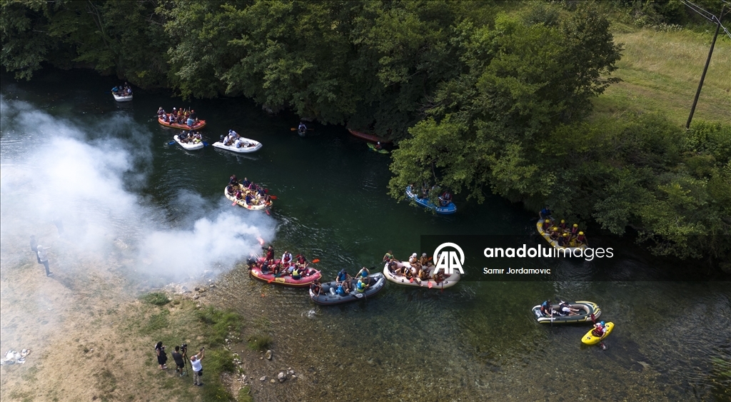 Bosna Hersek'in Una Nehri üzerinde 51. Rafting Festivali başladı