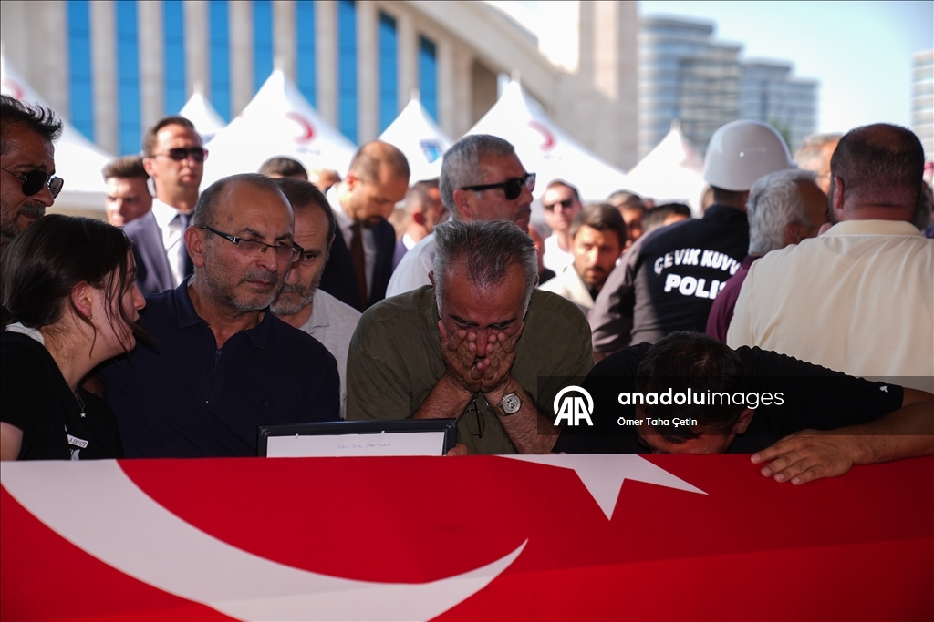 Orman yangınıyla mücadelede şehit olan AKUT gönüllüleri, Ankara'da son yolculuklarına uğurlandı