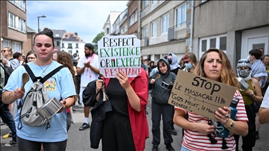 Brüksel'de İsrail Büyükelçiliği önünde protesto gösterisi düzenlendi