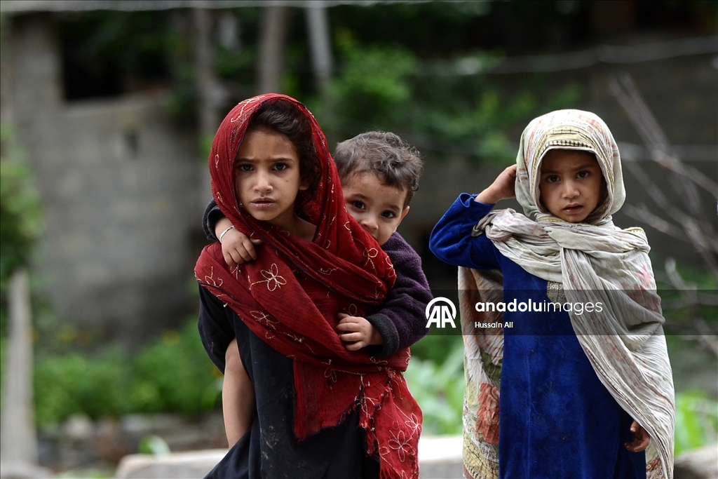 Pakistan'ın Thak Gah köyünde şiddetli sel en az 18 kişinin ölümüne neden oldu