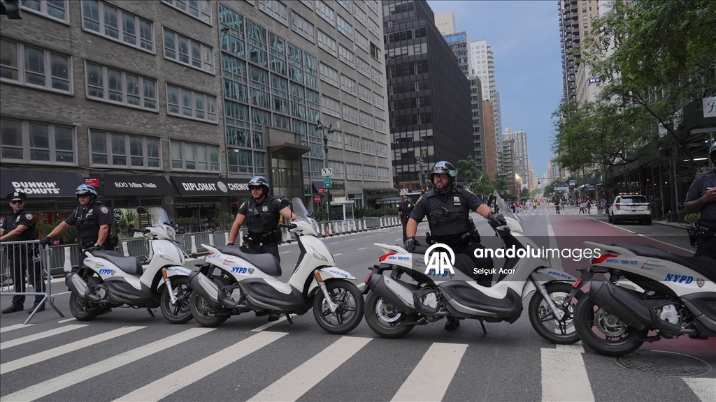 New York'ta Gazze'ye yönelik ablukanın sona ermesini talep etmek için yürüyüş düzenlendi