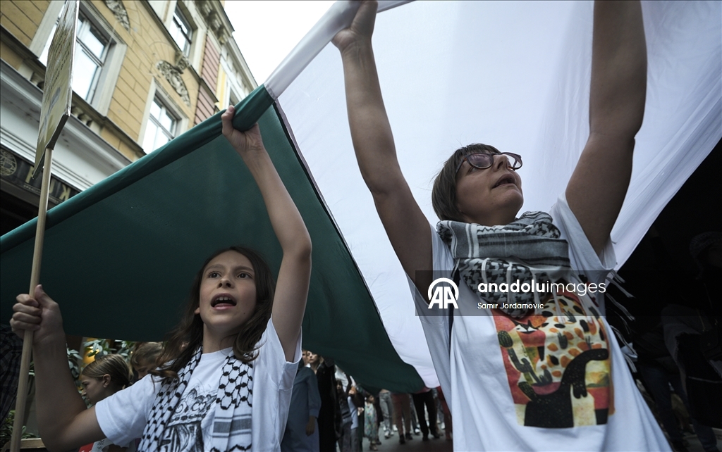 Građani Sarajeva na Baščaršiji iskazali podršku narodu Gaze i osudili agresiju i izgladnjivanje palestinskog naroda