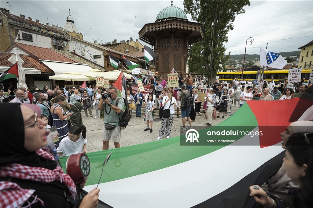Građani Sarajeva na Baščaršiji iskazali podršku narodu Gaze i osudili agresiju i izgladnjivanje palestinskog naroda