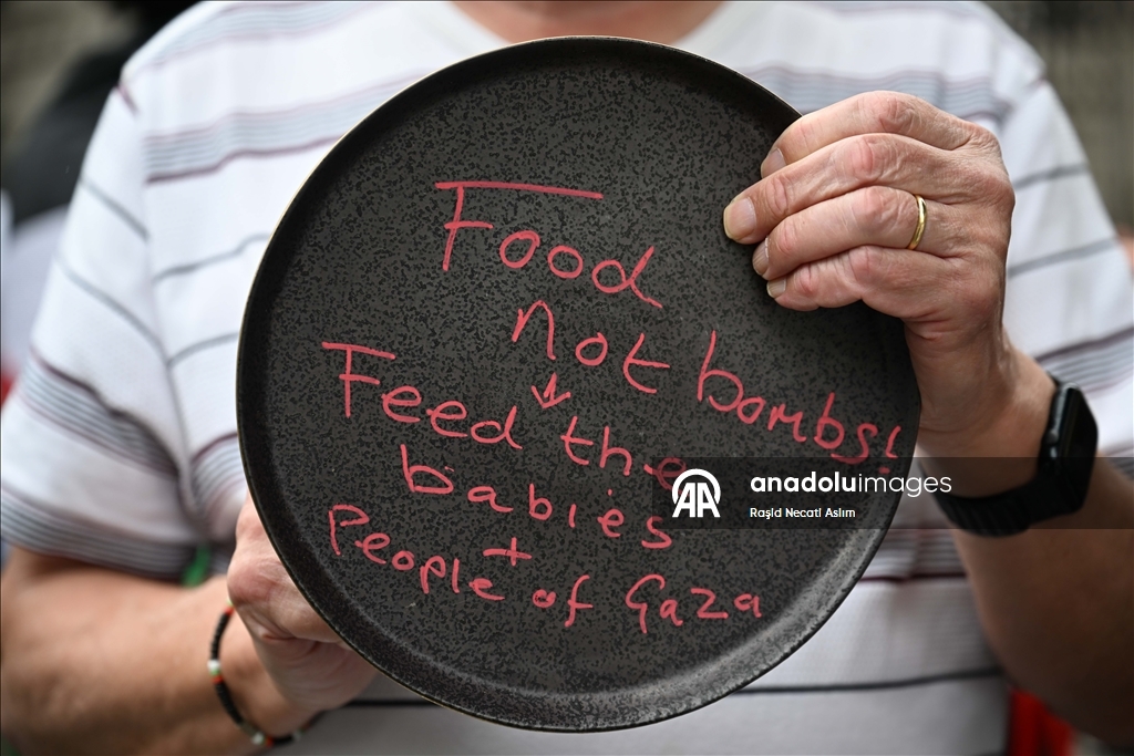 Demonstration held in London against starvation and humanitarian crisis in Gaza