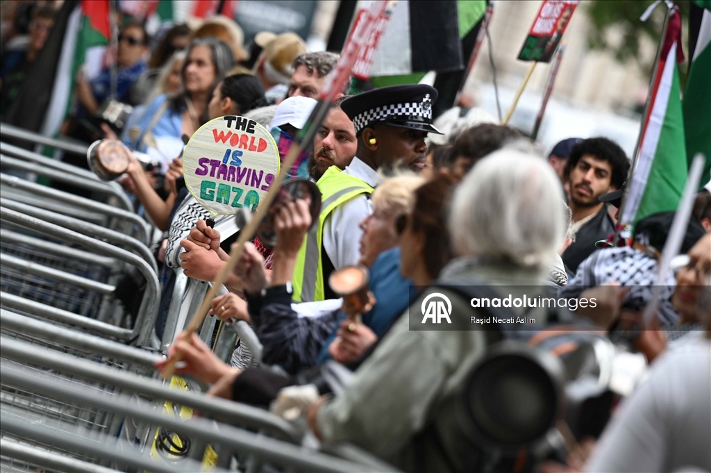 Londra’da Gazze Protestosu