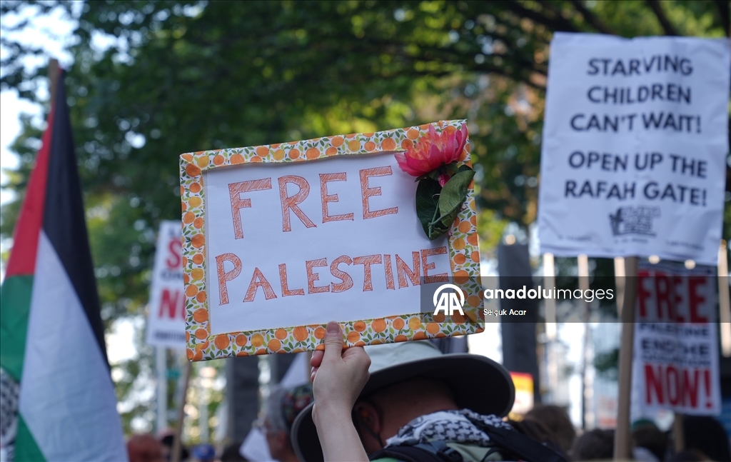 Filistin yanlısı aktivistler New York'ta BM Genel Merkezi önünde protesto düzenledi
