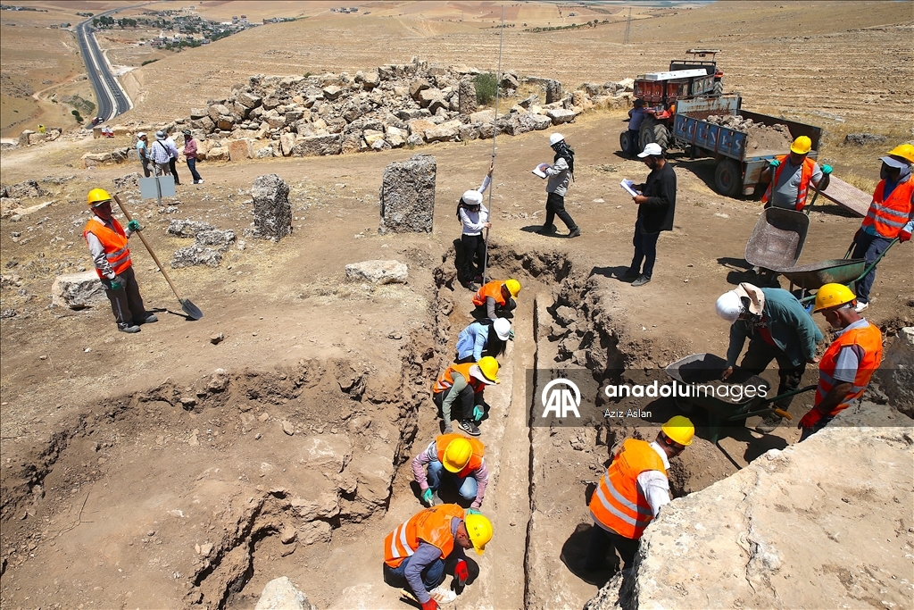 Zerzevan Kalesi'nde 1800 yıllık su dağıtım sistemi bulundu