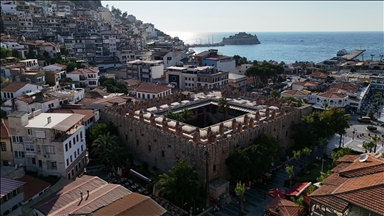 Kuşadası'nın asırlardır ayakta duran simge yapısı: Öküz Mehmet Paşa Kervansarayı