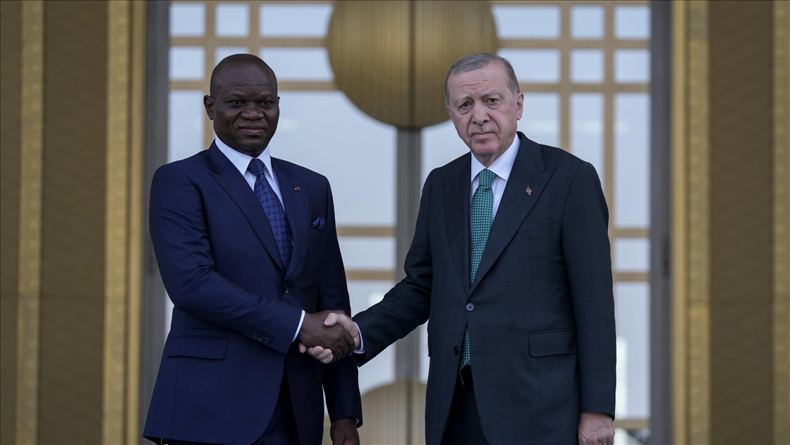 Cumhurbaşkanı Erdoğan, Gabon Cumhurbaşkanı Oligui Nguema'yı resmi törenle karşıladı