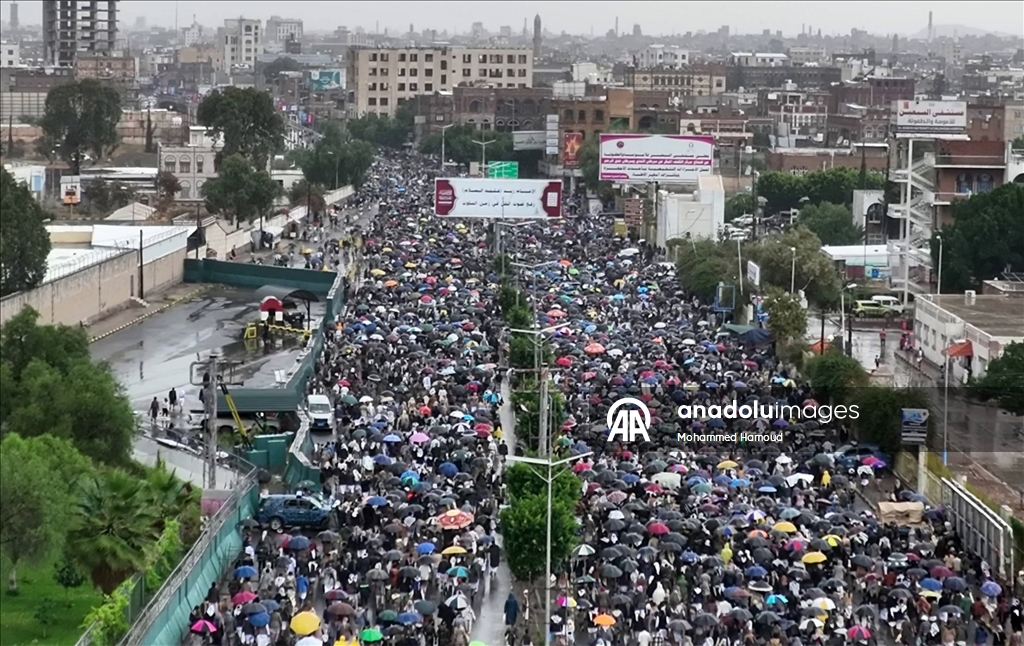 Yemen’de binlerce kişinin katılımıyla Gazze’ye destek gösterisi düzenlendi