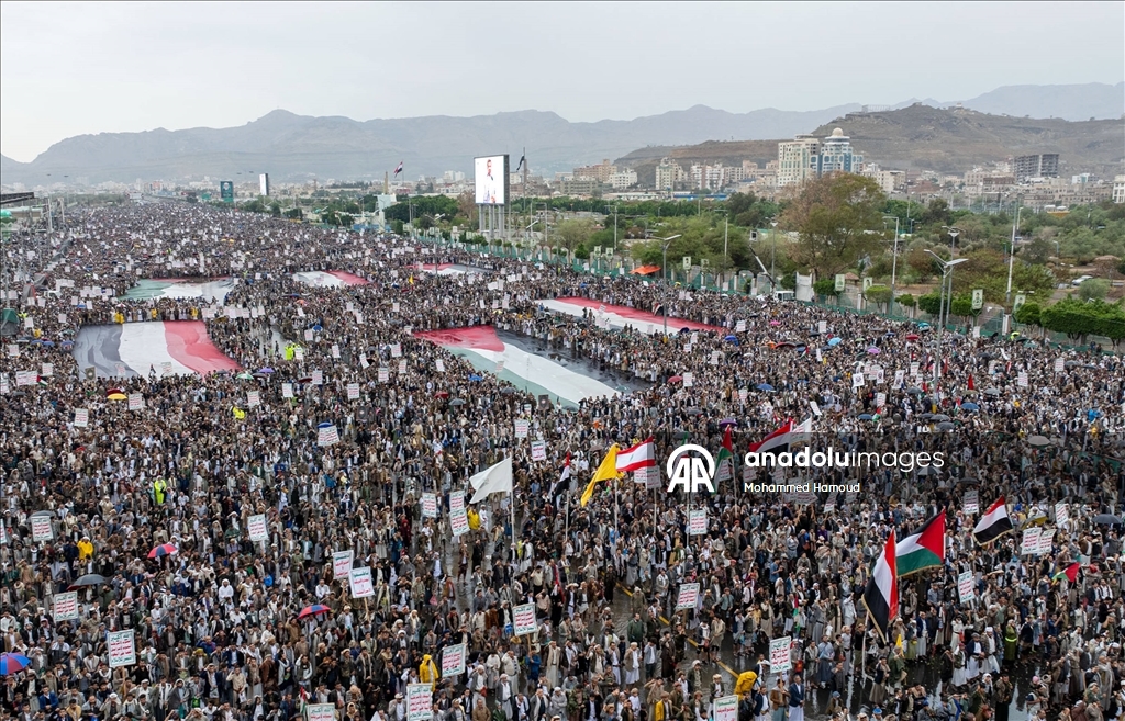 Yemen’de binlerce kişinin katılımıyla Gazze’ye destek gösterisi düzenlendi