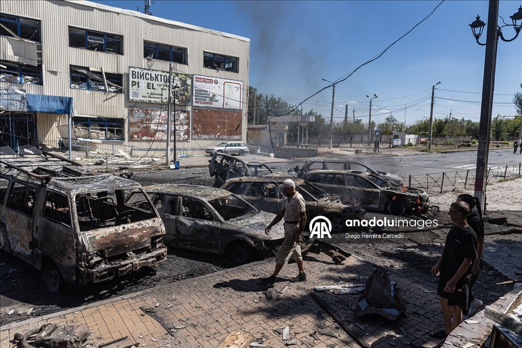 Rusya, Ukrayna’nın doğusuna saldırı düzenledi