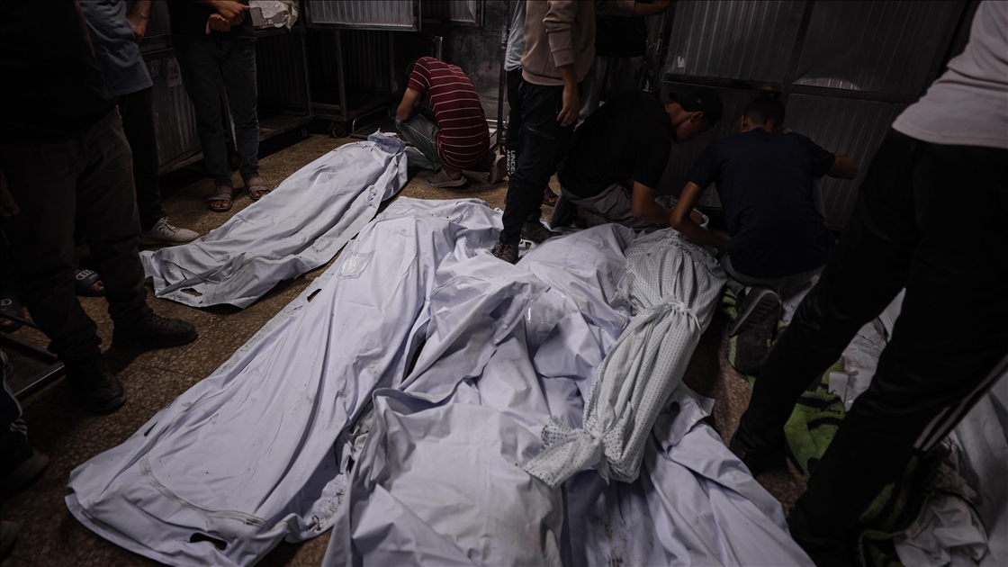 İsrail'in Gazze'ye düzenlediği son saldırılarda 12 Filistinli hayatını kaybetti