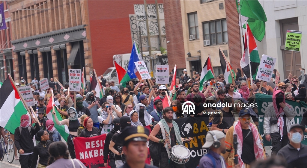 New York'ta Gazze'ye yönelik ablukanın sona ermesini talep etmek için yürüyüş düzenlendi