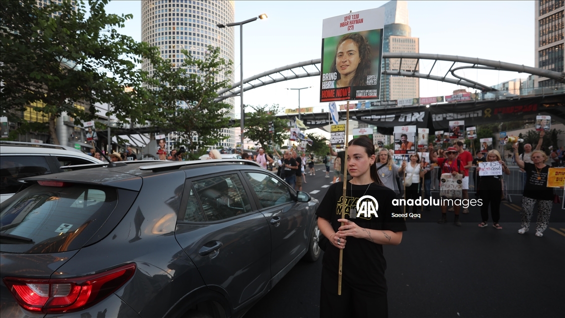 Gazze'de ateşkes ve İsrailli rehinelerin geri getirilmesi talebiyle Tel Aviv'de gösteri düzenlendi