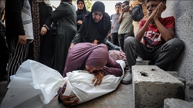 İsrail'in Gazze'de insani yardım bekleyenlere yönelik saldırıları sürüyor