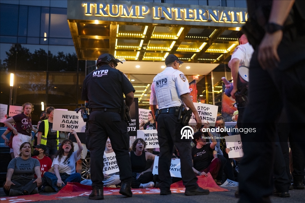 Перед отелем Трампа в Нью-Йорке прошла акция в поддержку Палестины